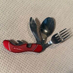 Columbia Red Multi-Tool Cutlery Set